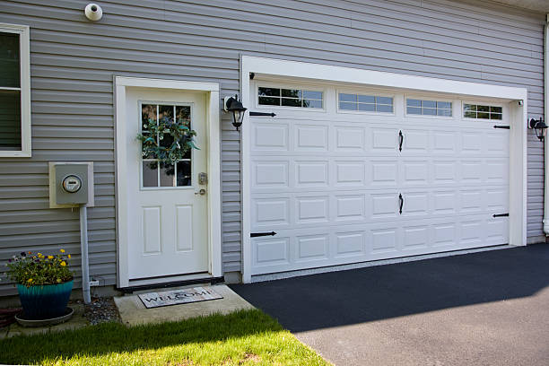 24/7 Emergency Garage Door experts in Garden Acres, CA